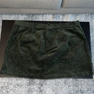 Arula NWT green corduroy skirt